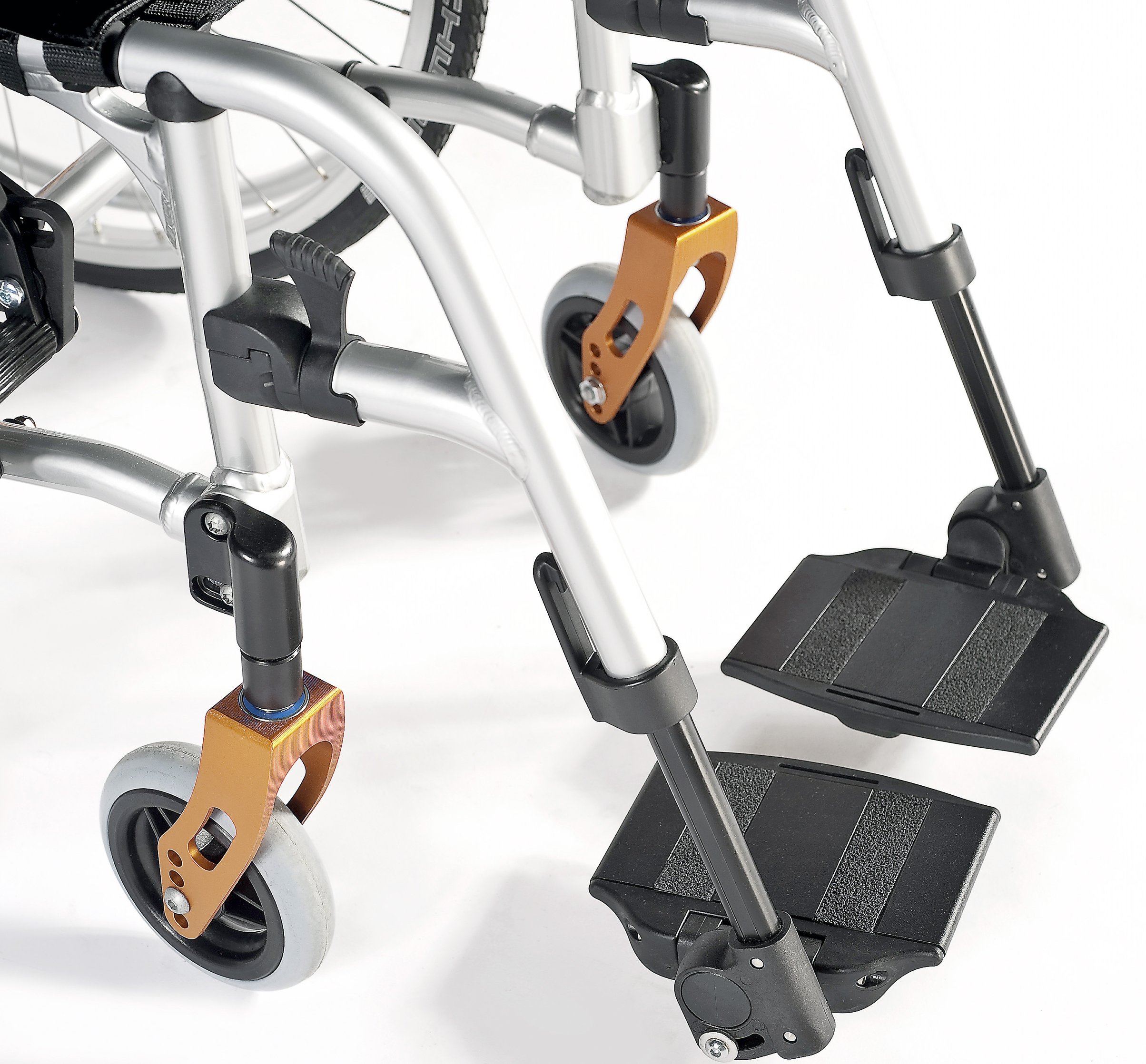 Fotoliu rulant cu antrenare manuala – QUICKIE Life R Fotoliu rulant cu antrenare manuala – QUICKIE Life R