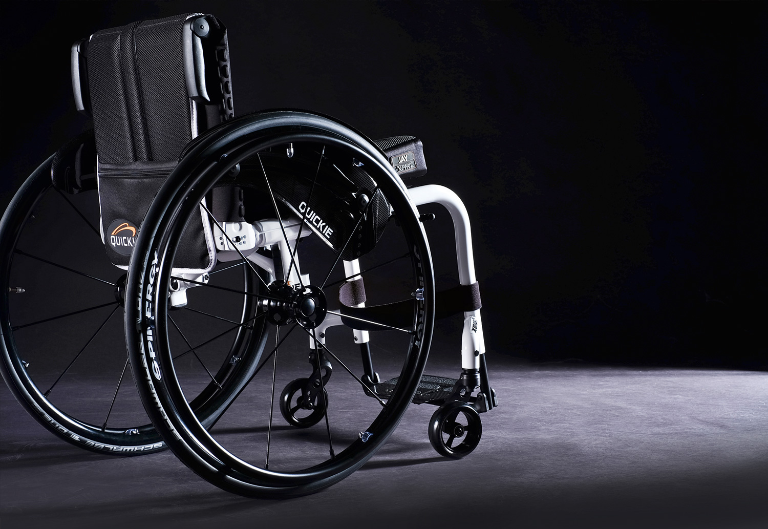 Fotoliu rulant cu antrenare manuala – Xenon² SA Fotoliu rulant cu antrenare manuala – Xenon² SA