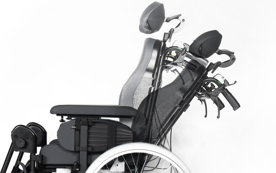 Fotoliu rulant cu antrenare manuala -BREEZY RelaX² Fotoliu rulant cu antrenare manuala -BREEZY RelaX²